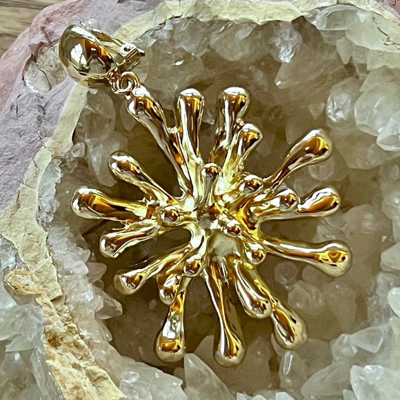 🌺🎉2XHP🎉🌺 NWT Cult Gaia Odeya Gold Statement Earrings - Picture 15 of 16